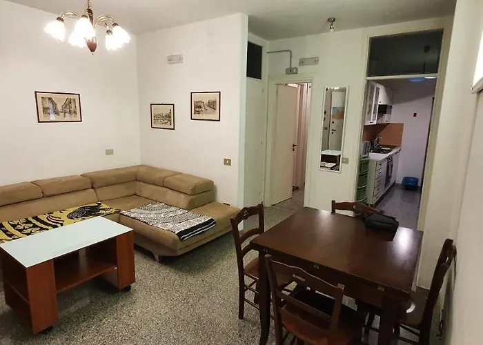 Castle Area Old Town Flat With Terrace And 2 Апартаменты Бари