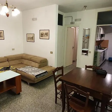 Castle Area Old Town Flat With Terrace And 2 Apartment Bari