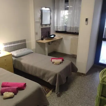 Castle Area Old Town Flat With Terrace And 2 Apartment